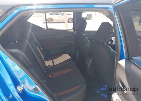 2023 Nissan Kicks Sr Xtronic Cvt z USA, uszkodzony, nr VIN 3N1CP5DV4PL542939